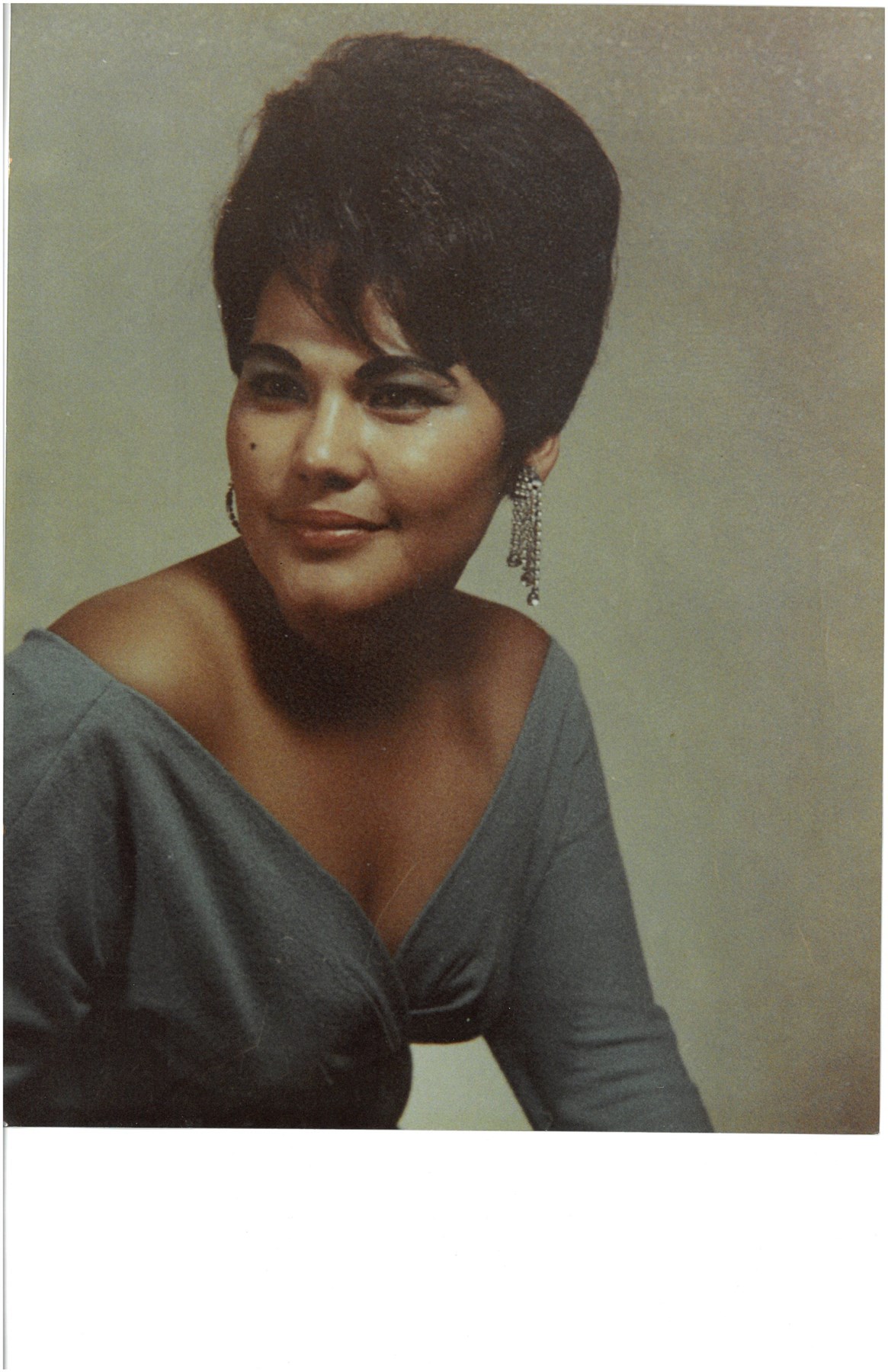 Obituary of Armida Mendoza Bustamante