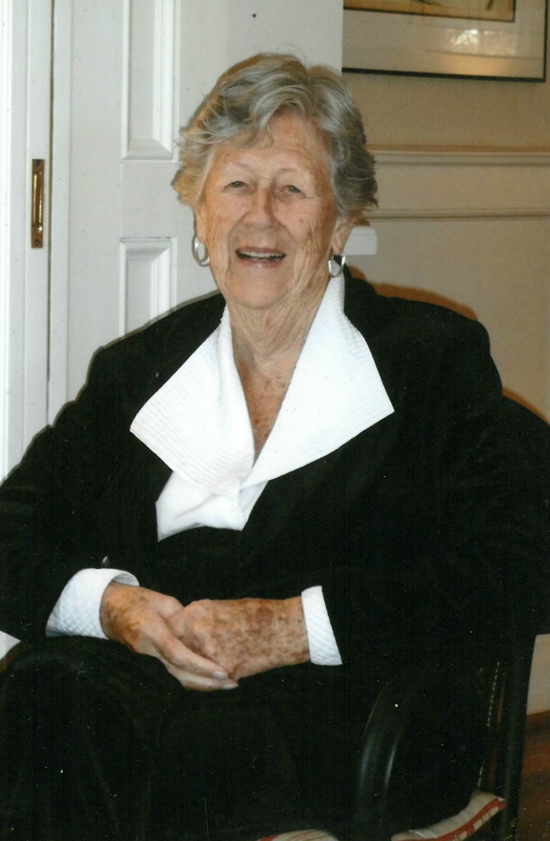 Obituary of Mary Ellen Law