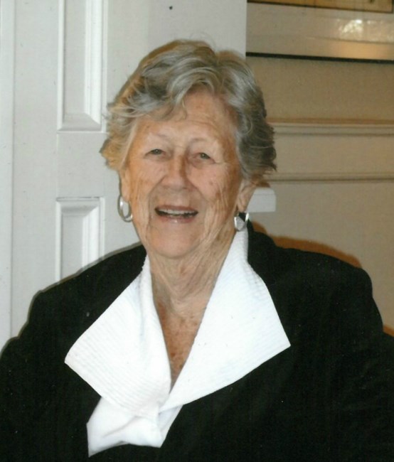 Obituary of Mary Ellen Law