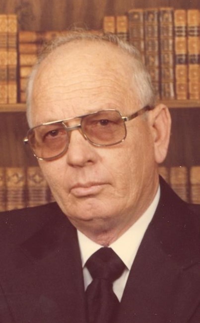 Avis de décès de James Lewis Fields