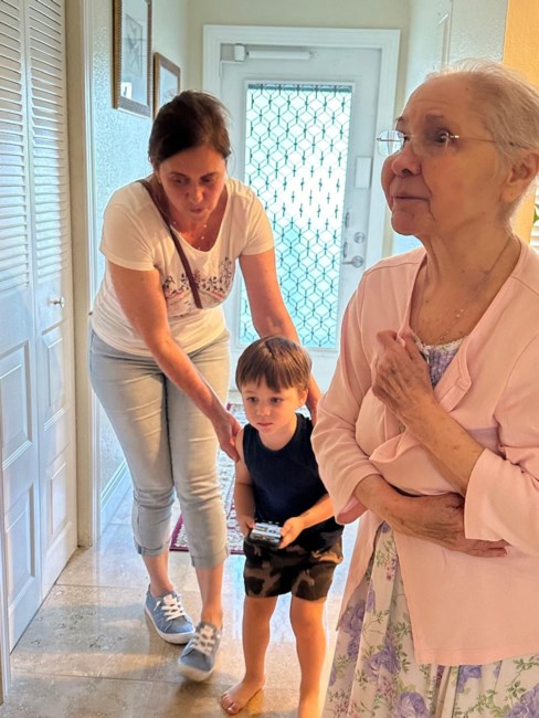 Obituary of Daisy C. Vila