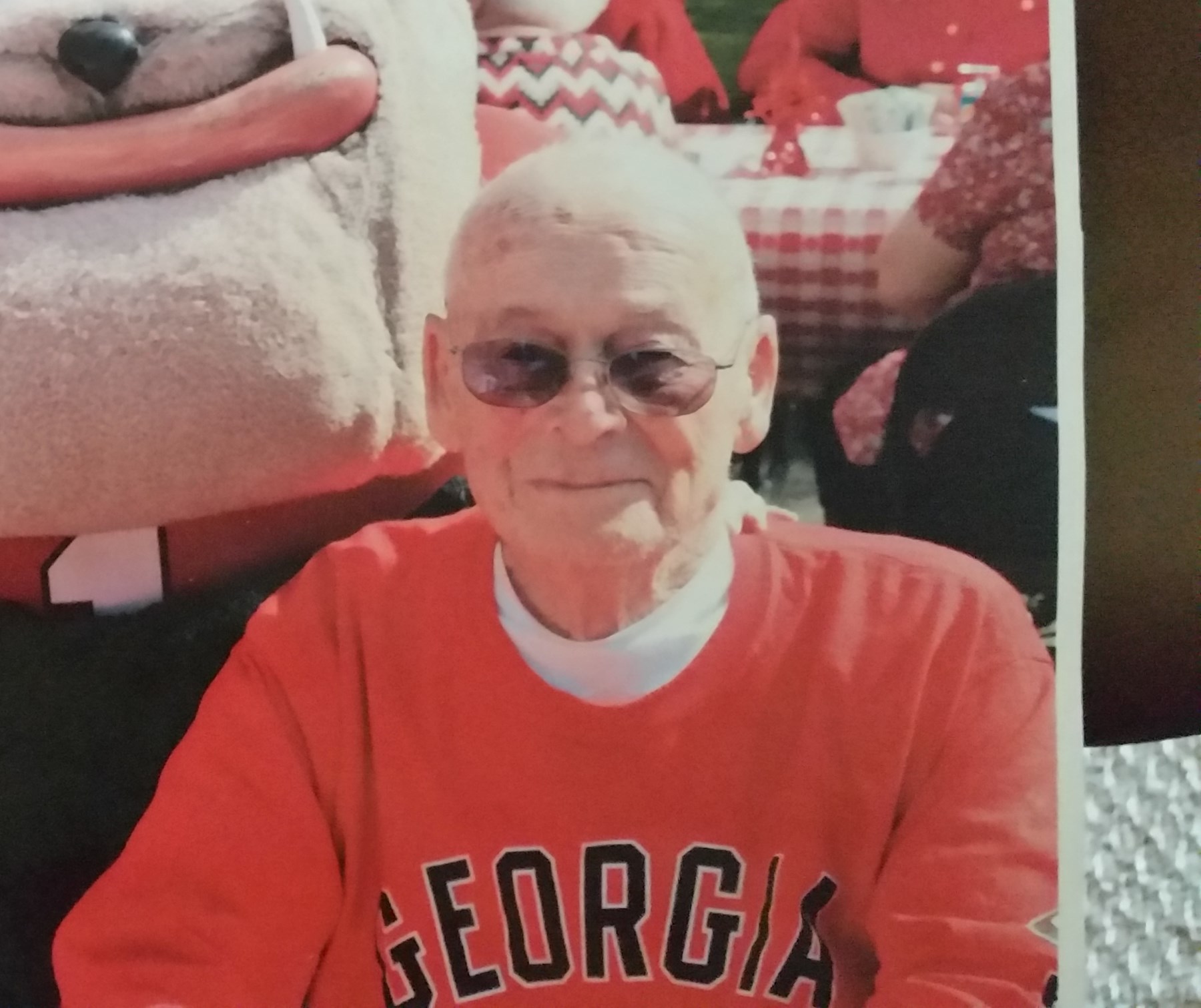 Obituario de Charles R Zipperer