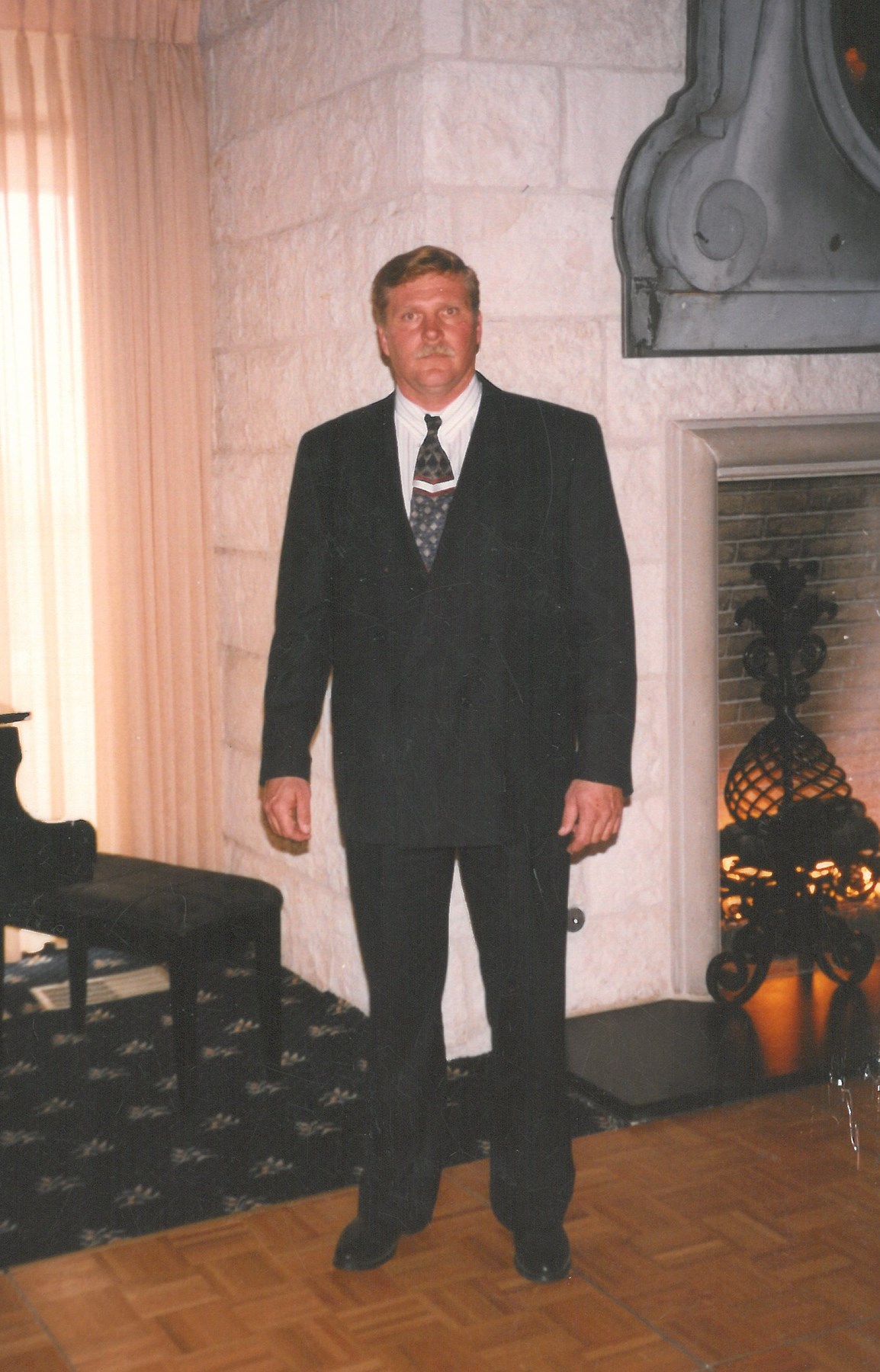 Obituary of Lindsey Allen Rapp