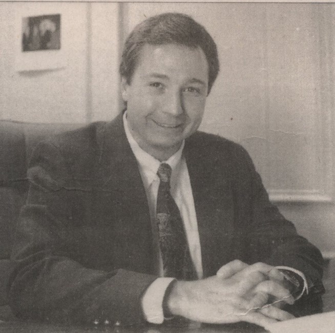 Obituario de Dr. Mark Robert Lanier