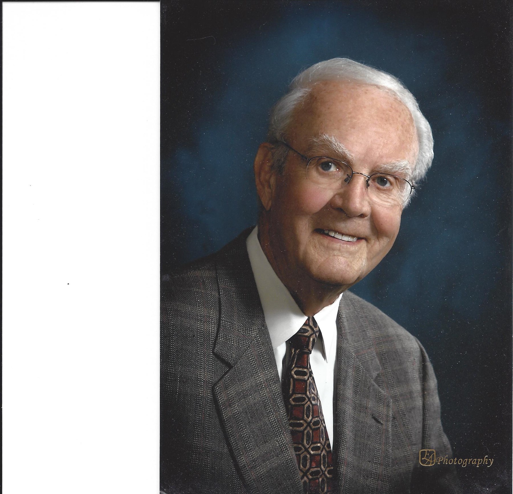 Obituario de Robert Edwin Moore