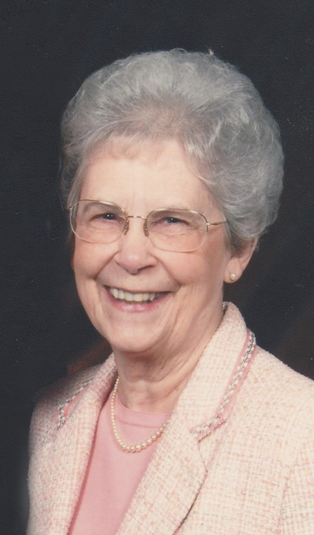 Obituary of Gwendolyn M. Girt