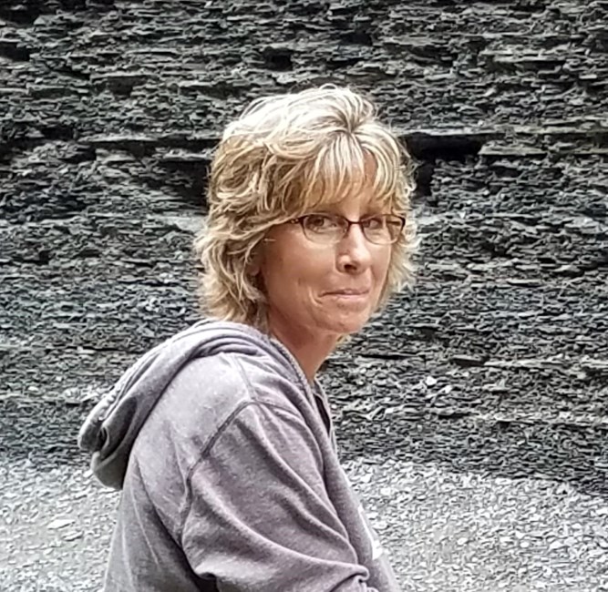 Obituary of Deborah Snyder Hoeve