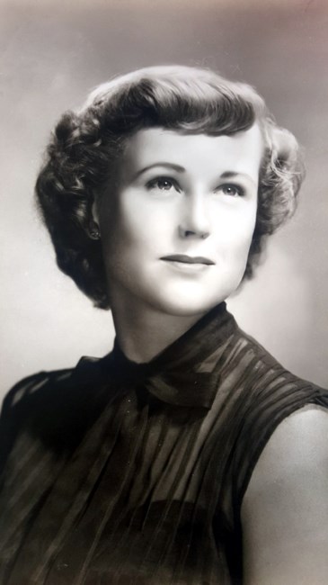 Rus pornosi: ochiq havoda siyayotgan qizlar