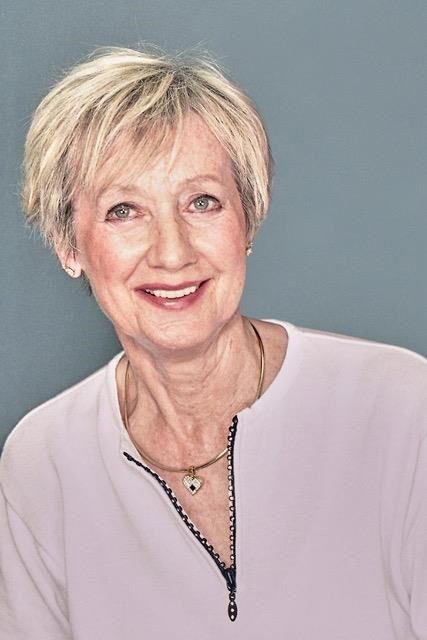 Obituary of Edith Elizabeth Simons