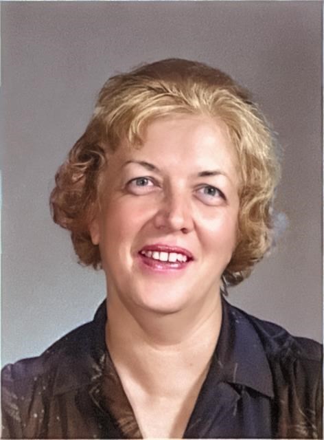 Obituary of Mary Lou Kavanaugh