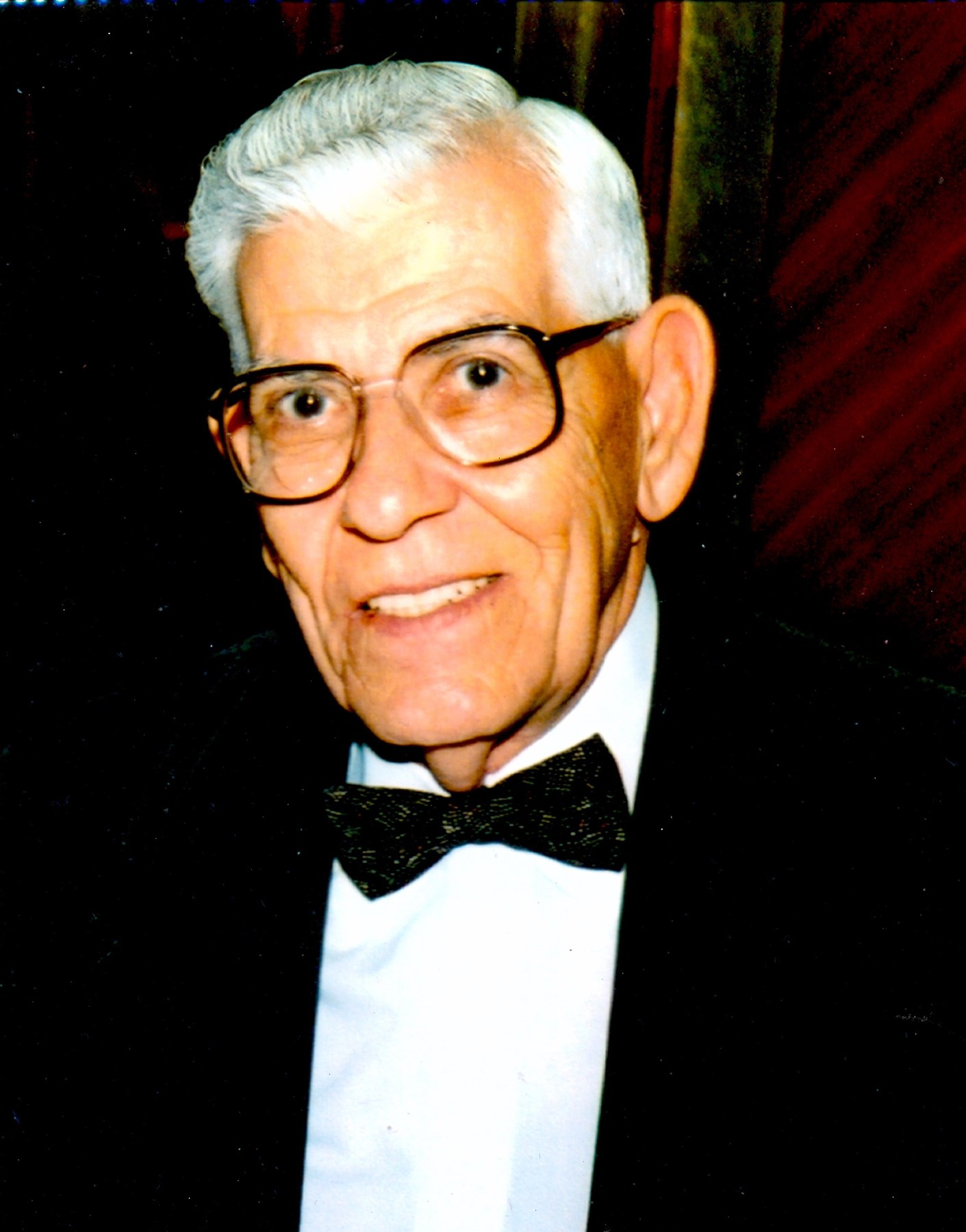 Obituario de James William Holloway