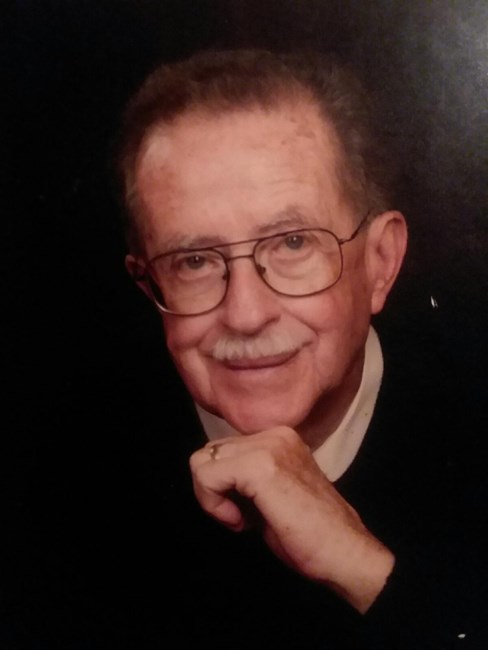 Obituario de Harold W. Essmann