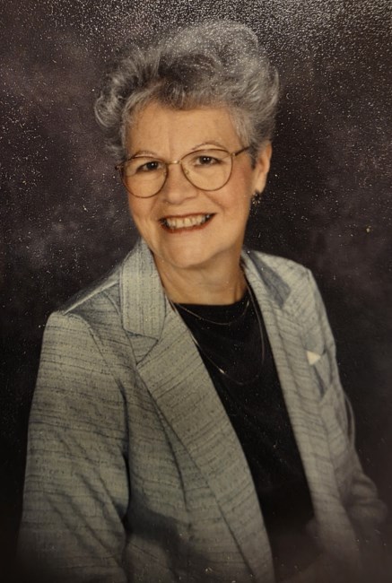 Obituario de Dorothy Therese Charpentier