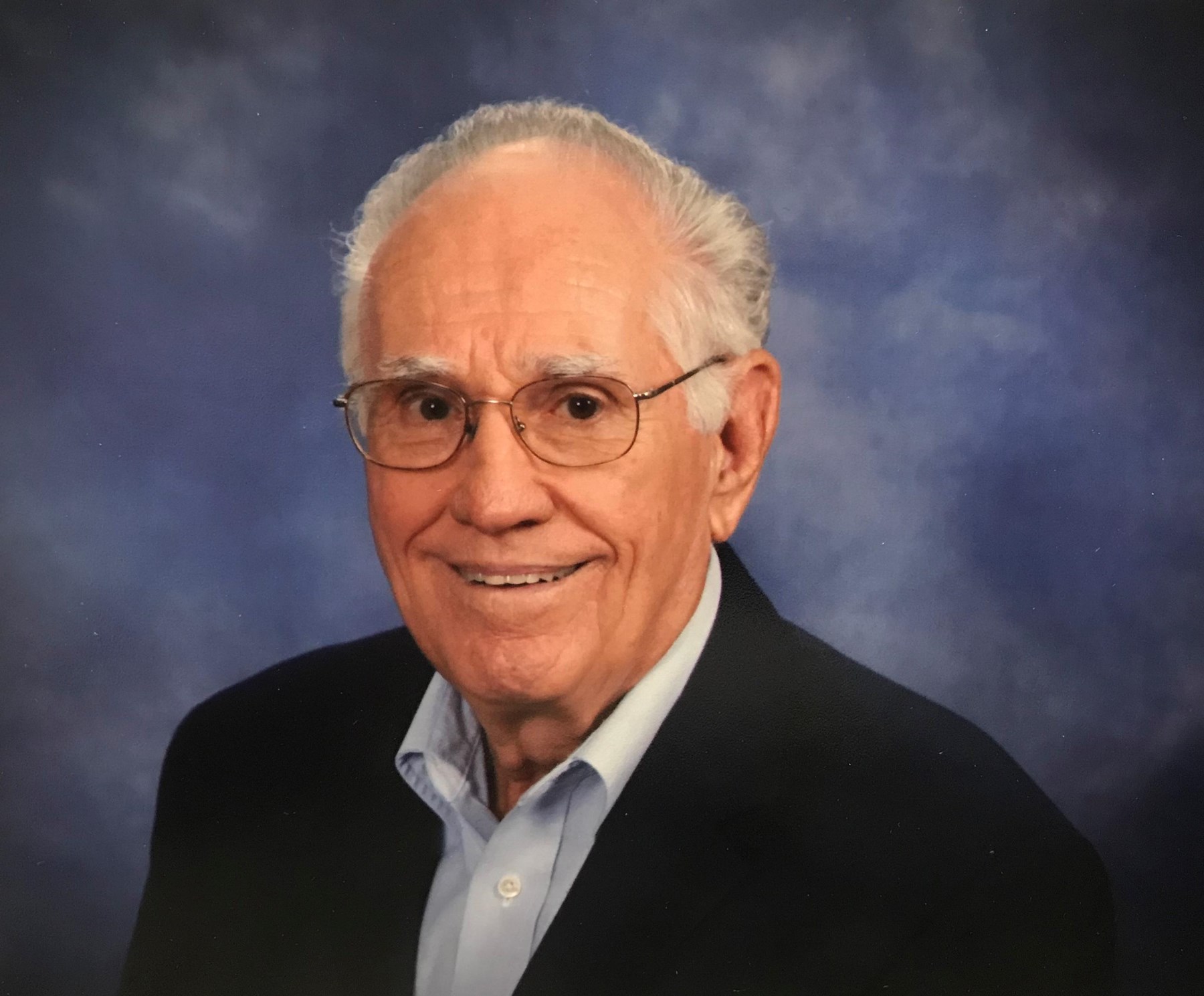 Obituary of Leslie J. Smolik