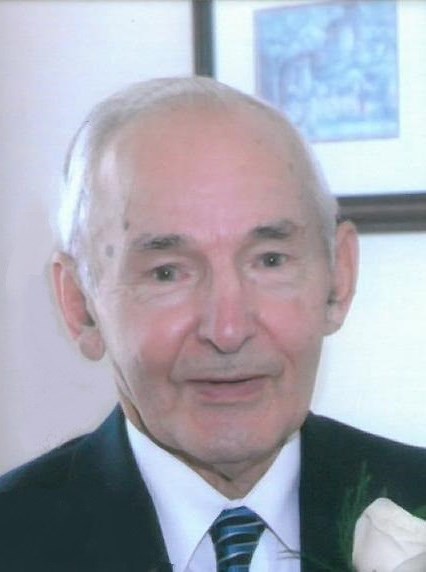 Obituary of Merrill MacLean Lewis