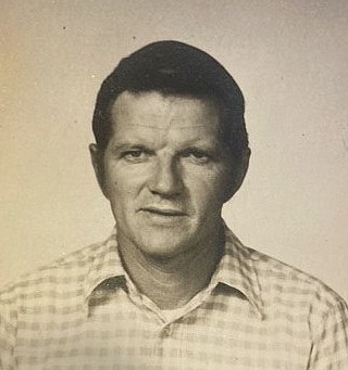 Obituary of Bruce Gordon Stephens