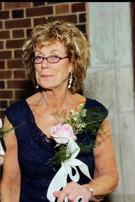 Obituary of Carolyn Lee Wilson Medlin