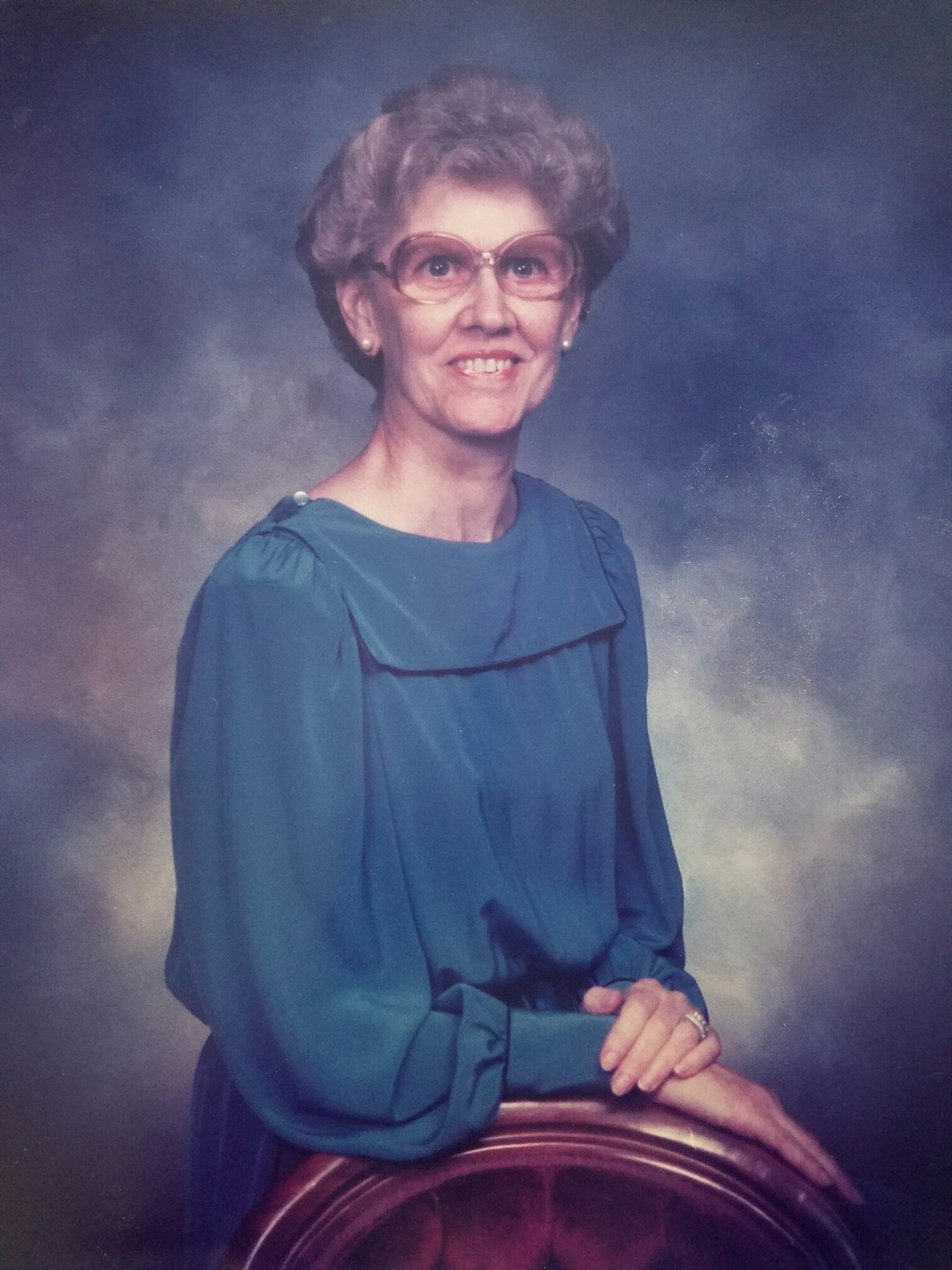 Obituary of Fay Piatt Davis