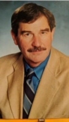 Obituary of Albert E Smith