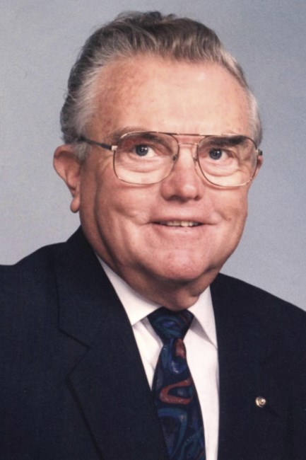 Obituary of Lloyd W. Michael