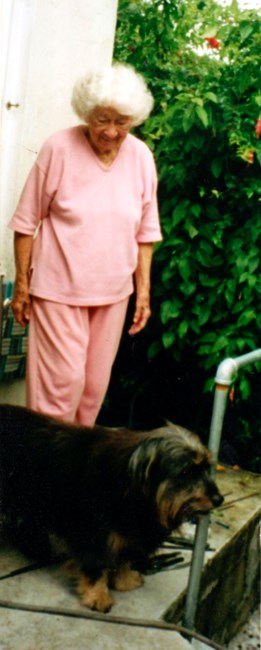 Obituary of Evelyn Irvin Wallace