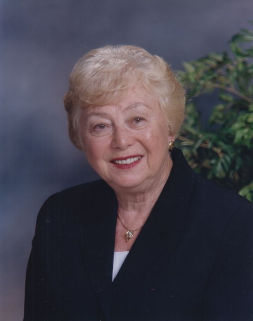 Obituary of Evelyn M. Huggins