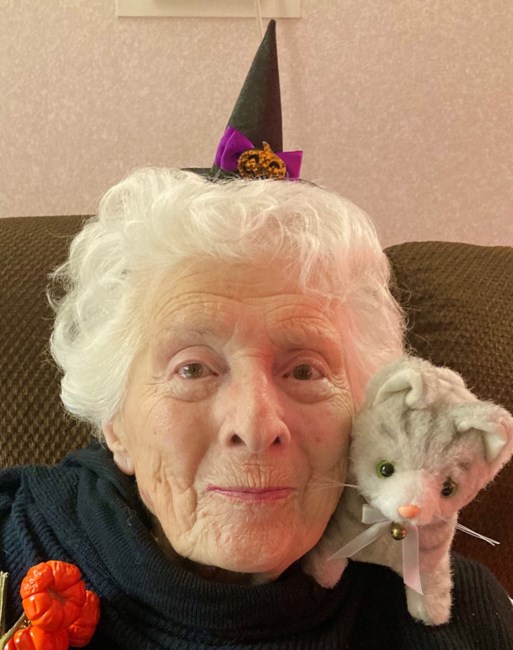 Obituary of Felicitas "Phyllis" Marie Viglione