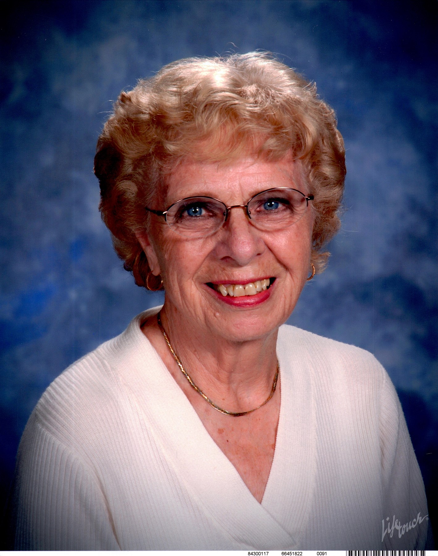 Obituary of Dorothea I. Leach