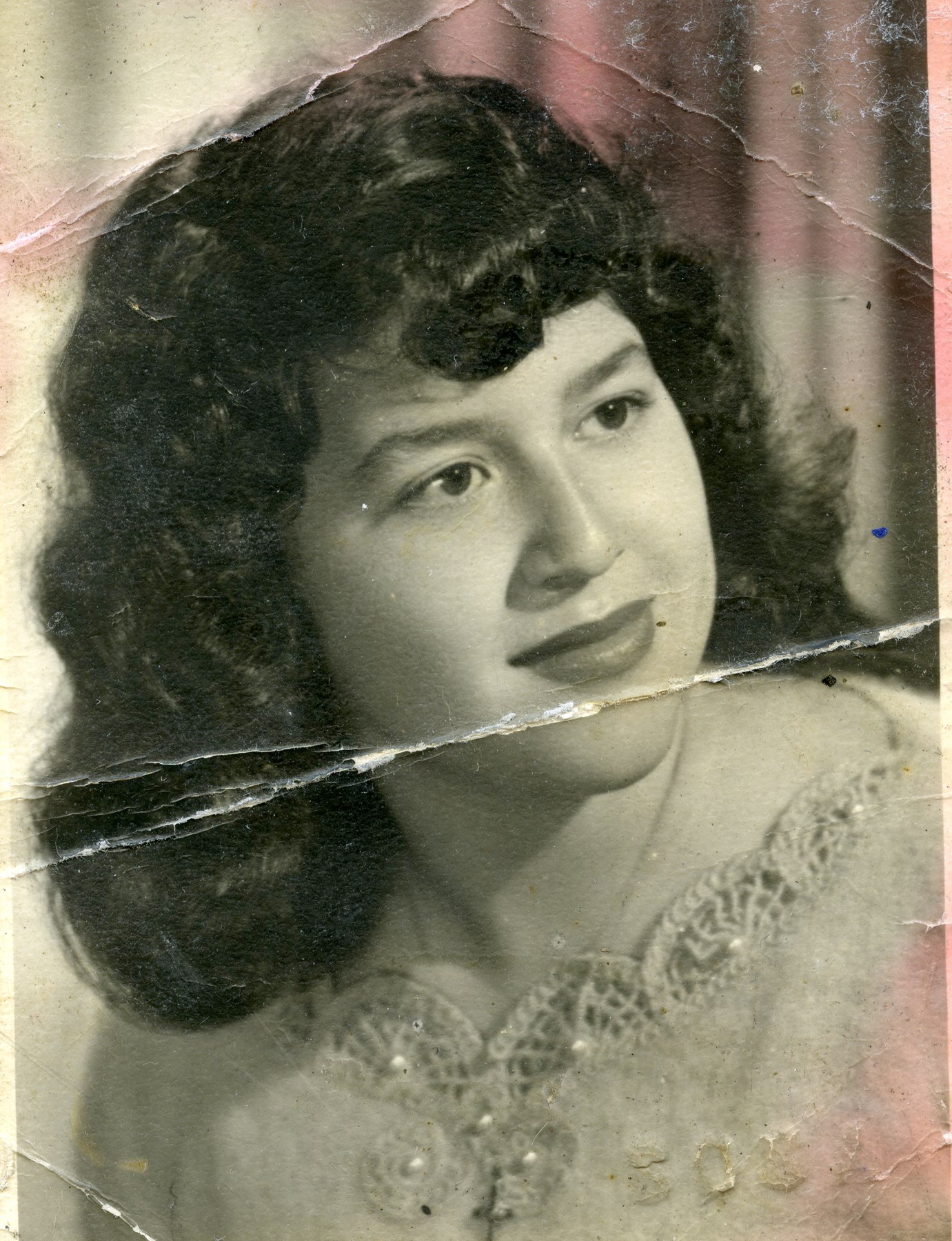 Obituary of Mary Lou Carmona