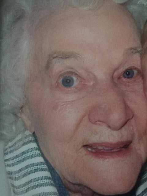 Obituary of Minnie L. Priller Lawrence