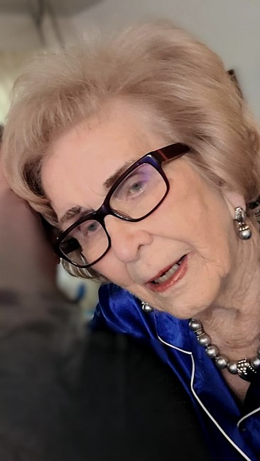 Obituary of Annie Artie Dees