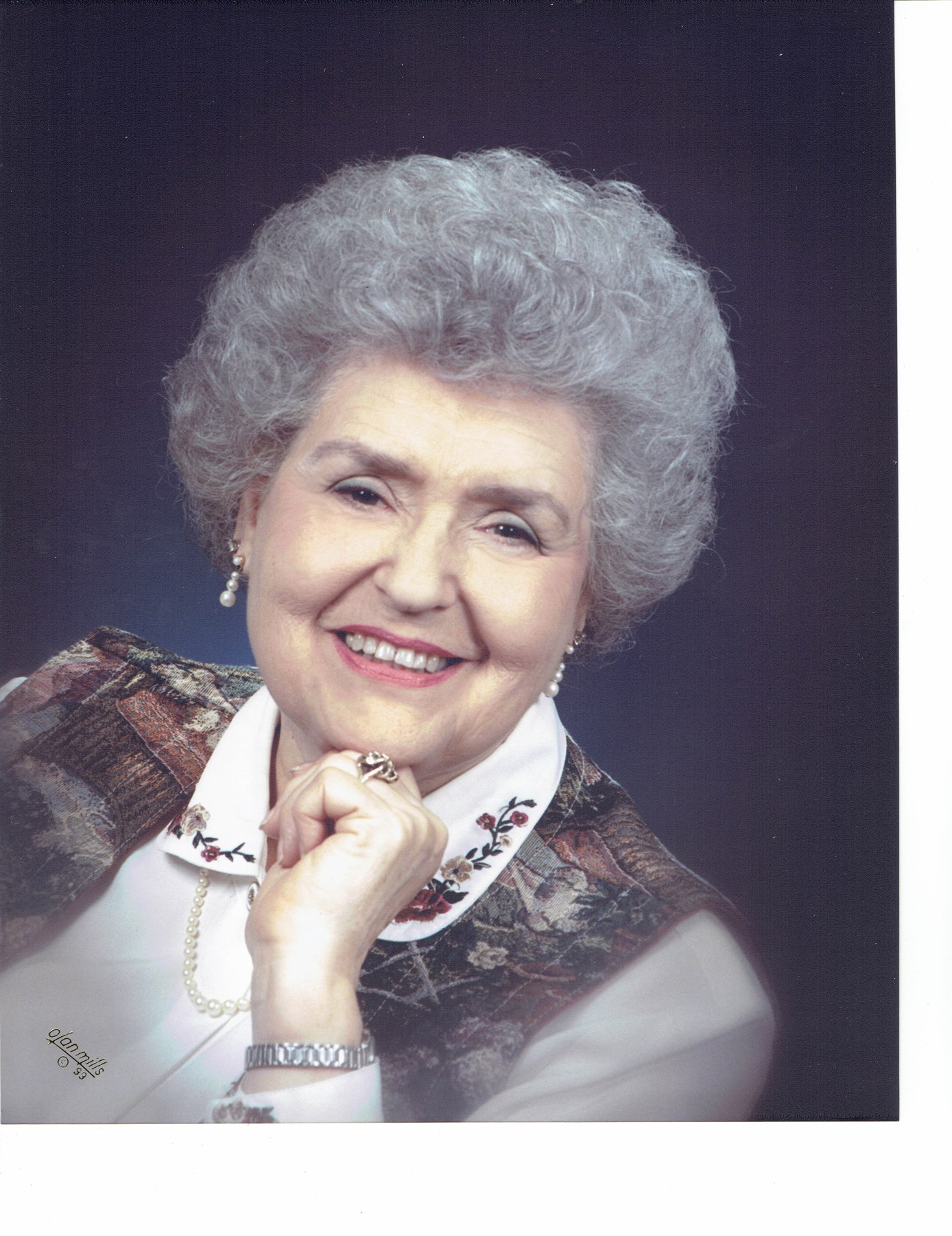 Obituary of Roselle Maxwell Braun