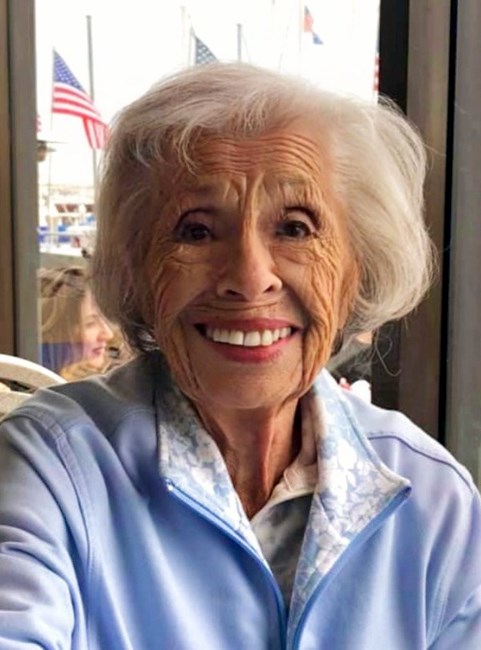 Obituary of Elvira Salas Mendez