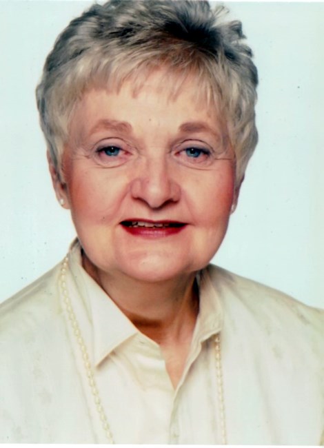 Obituario de Ruth W. MacPhail