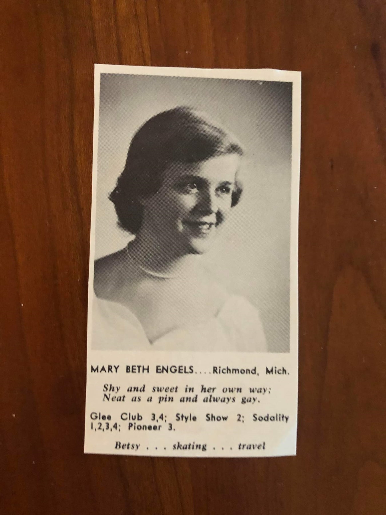 Avis de décès de Mary Engels