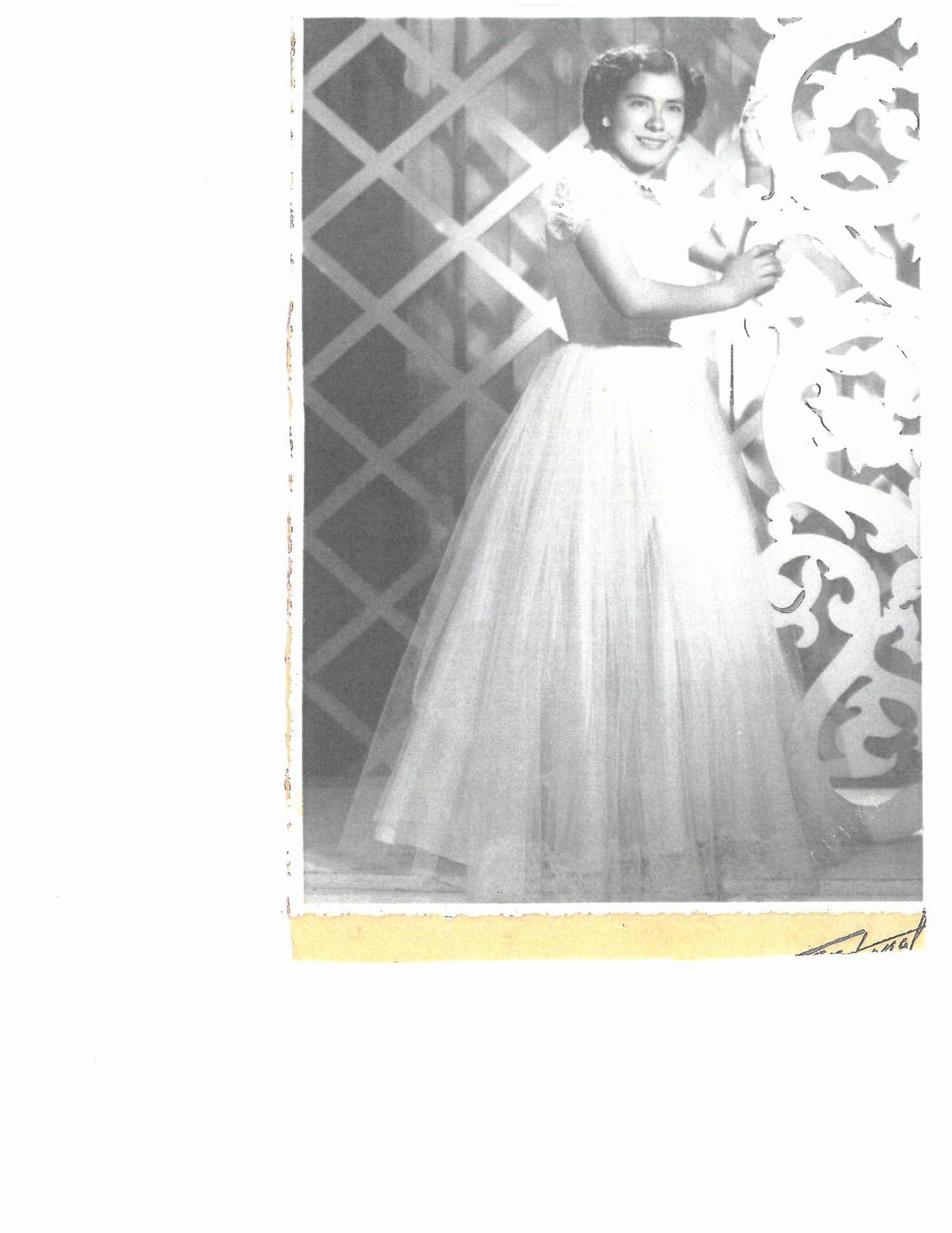 Obituary of Maria Del Consuelo Dominguez