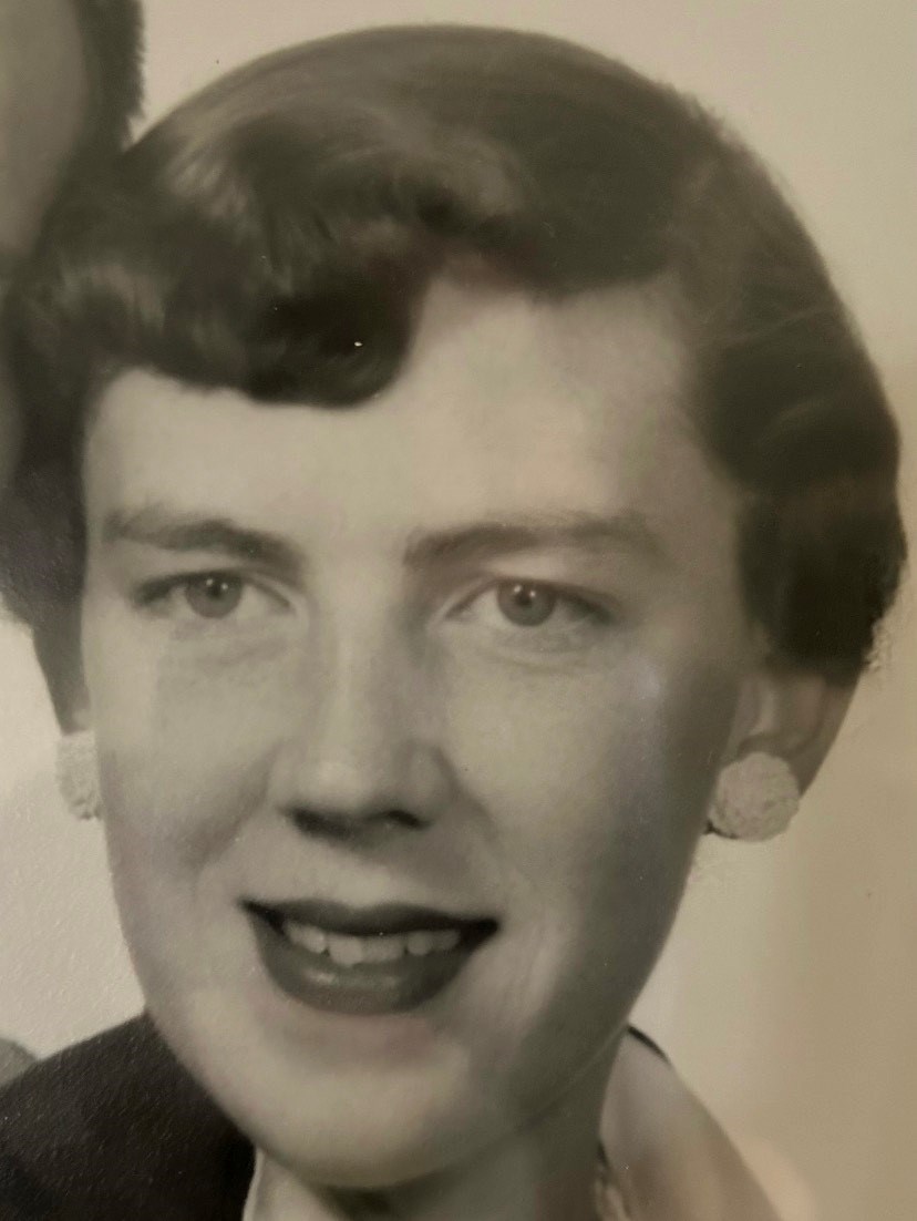 Obituary of June Doris Blom