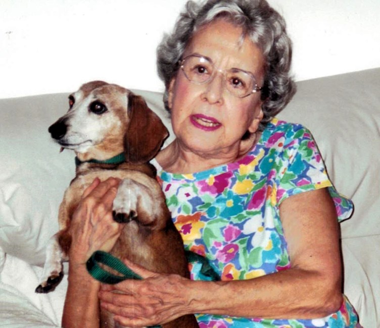 Obituario de Dorothy H. Malone
