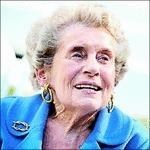 Obituario de Nancy Trowbridge Holmes