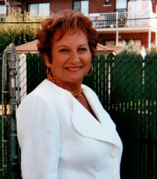 Obituary of Iola Maria Bucchianico