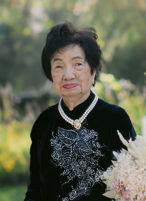Obituary of Mrs. Thanh Nha Thi Le