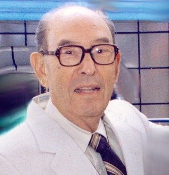 Obituary of Arnulfo De La Rosa