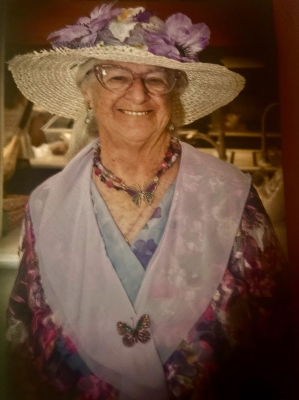 Obituary of Juna Lee Gardner Kelly