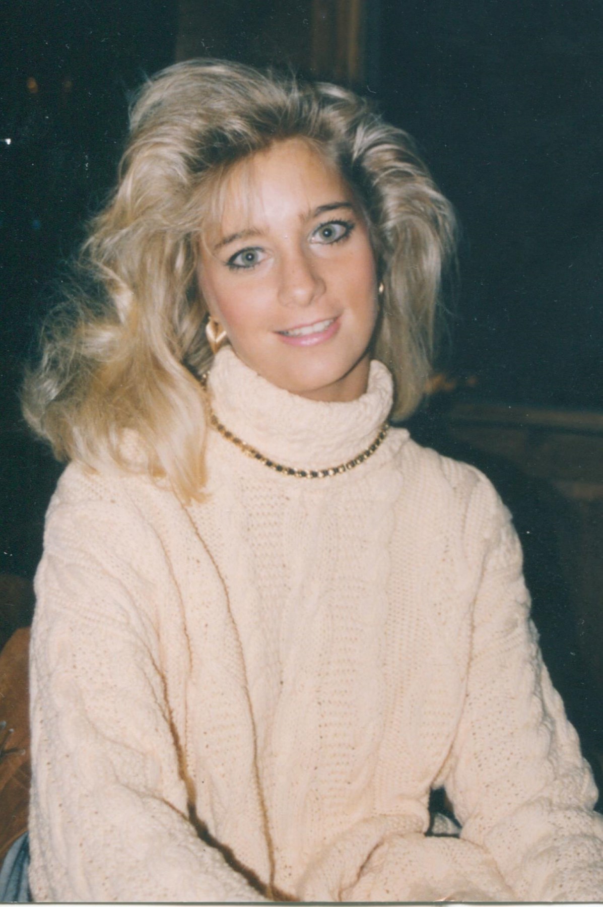 Obituary of Lori Lee Carlos