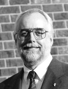 Obituary of David L Danner, D.D.S.