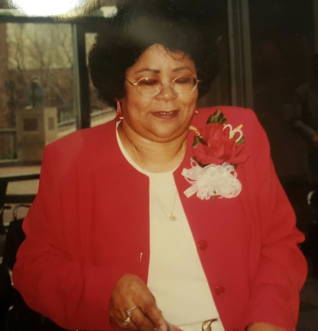 Obituary of Yvonne Anneice Gooch Smith