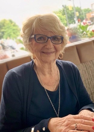 Obituary of Claudia Risk