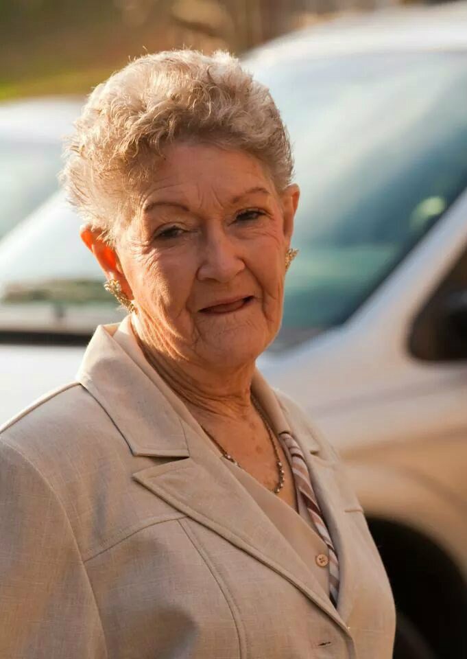 Obituary of Louise Weezy Boruff McCurry