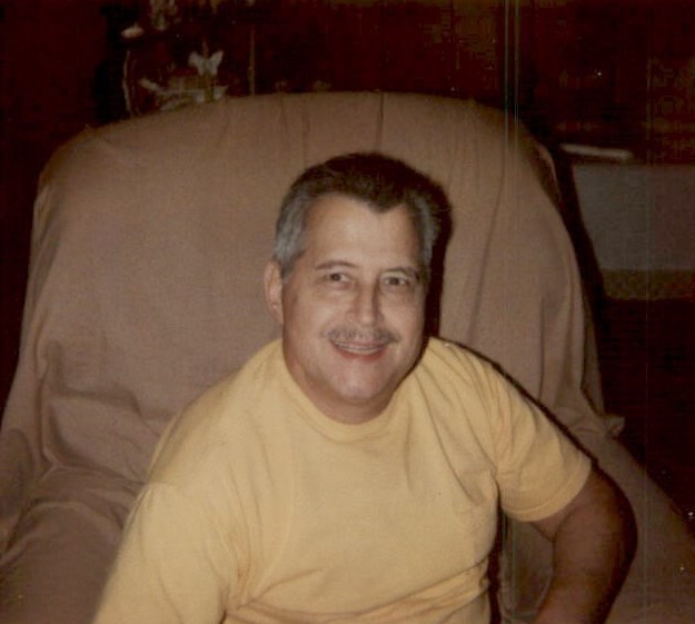 Avis de décès de Thad E Helfer