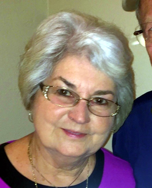 Obituary of Linda Lou Greenwood
